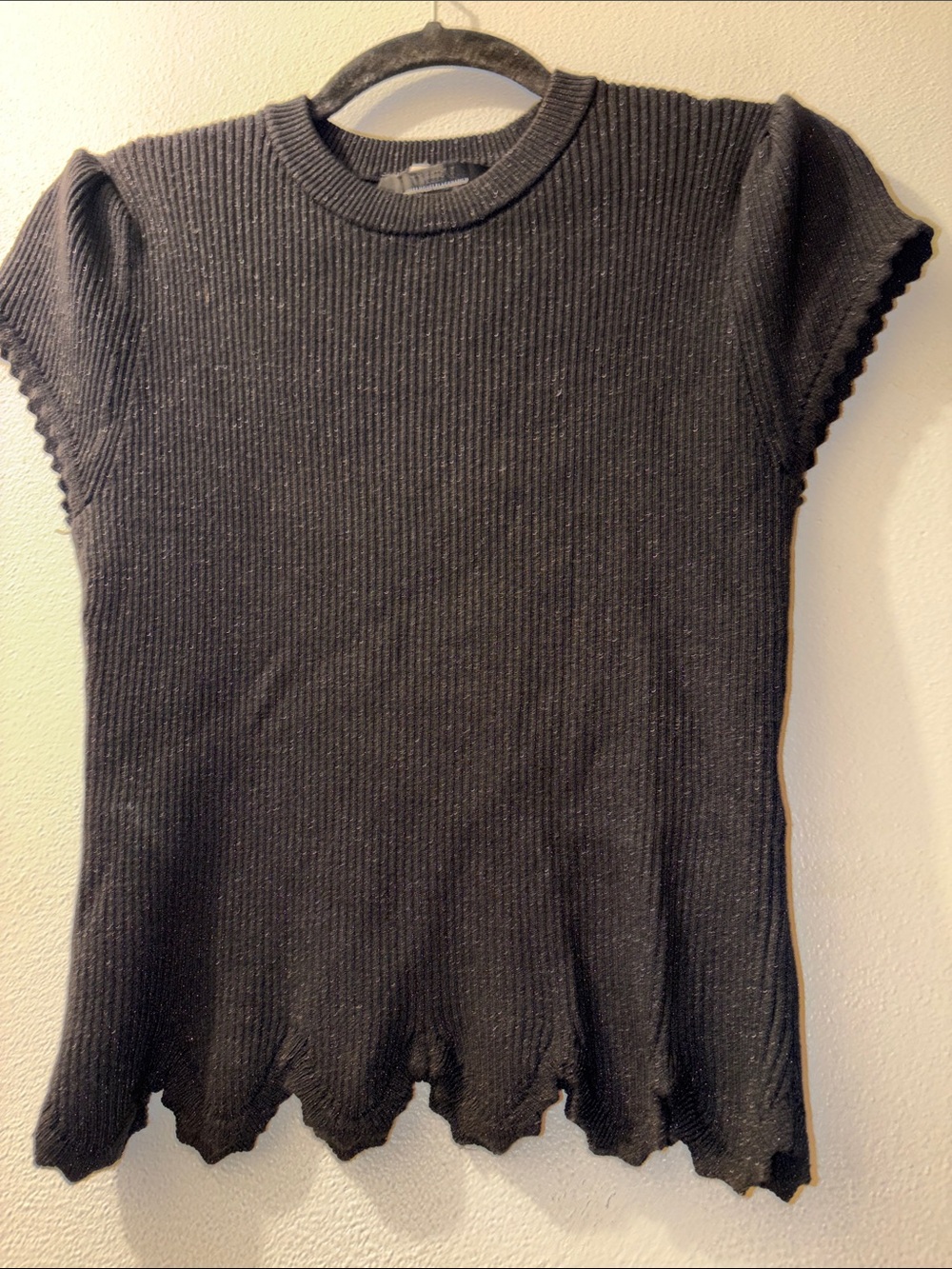 White House Black Market Black Ribbed Short Sleeve shimmery Top size small